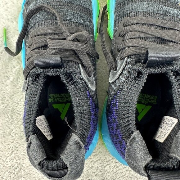 Adidas Trae Young 2.0 Basketball Shoes Boys Size 5 US - 130651135 - Picture 4 of 11